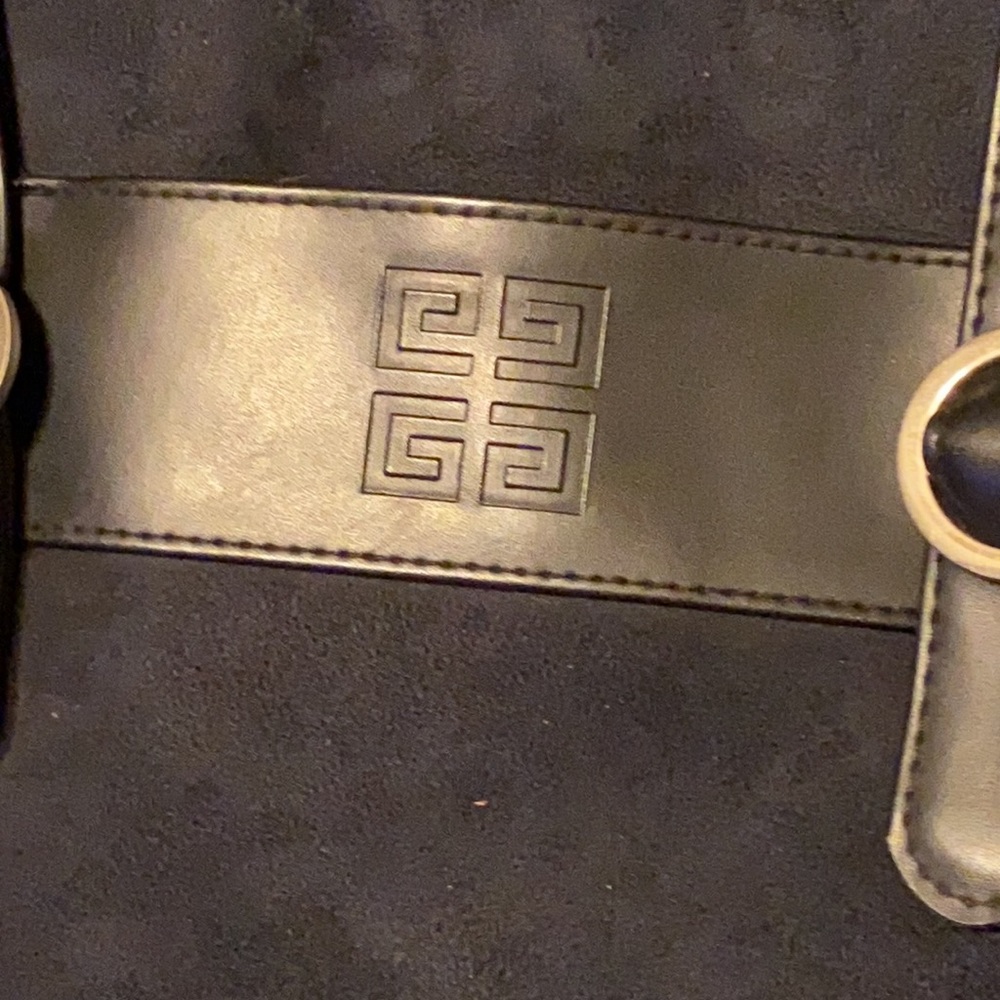 Givenchy tote - Picture 2 of 6